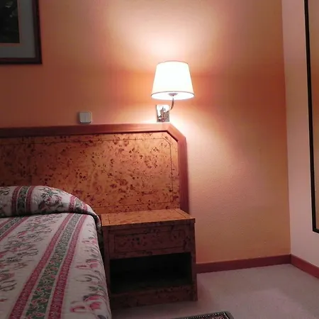 Toros De Guisando 3* El Tiemblo