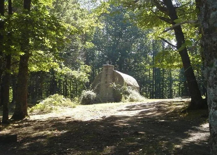 Toros De Guisando 3* El Tiemblo