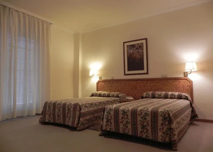 Toros De Guisando Hotell El Tiemblo