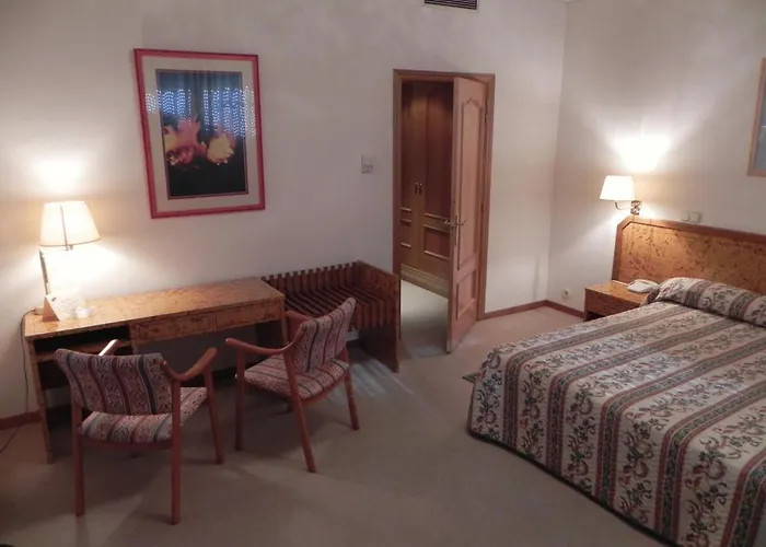 Hotell Toros De Guisando